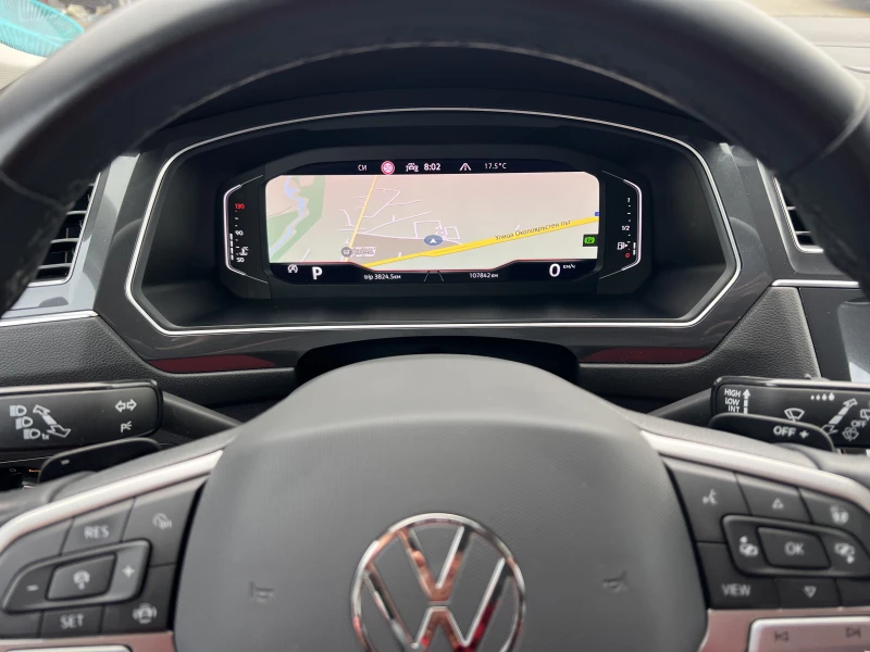 VW Tiguan ELEGANCE/2.0TSI/190K.C./8АТ/ALLSPACE/N1, снимка 12 - Автомобили и джипове - 51756364