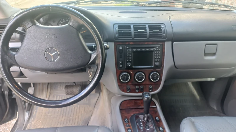 Mercedes-Benz ML 270, снимка 2 - Автомобили и джипове - 52869488