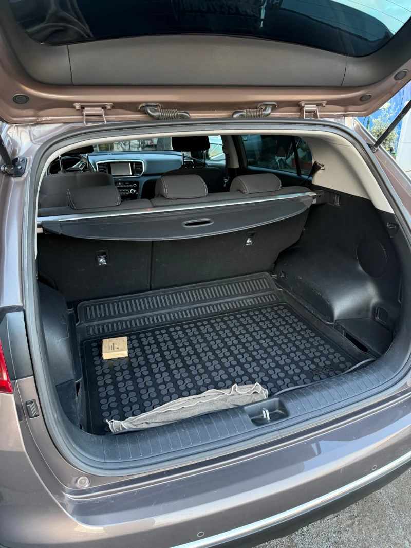 Kia Sportage, снимка 5 - Автомобили и джипове - 53124514