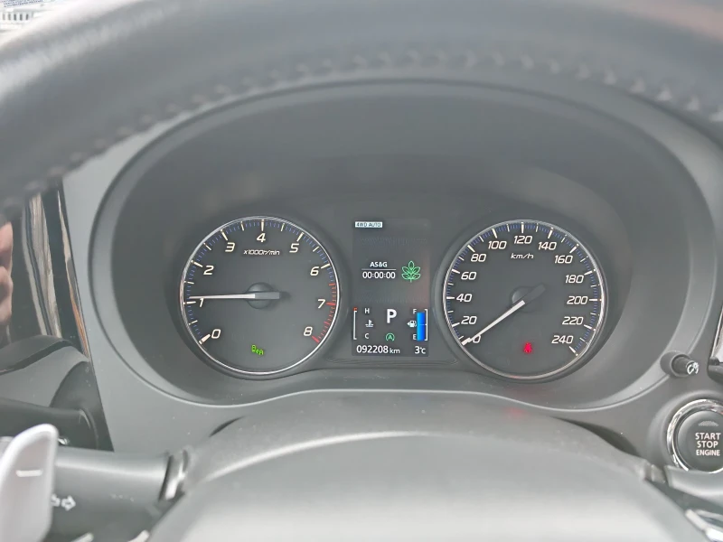 Mitsubishi Outlander, снимка 6 - Автомобили и джипове - 53201025