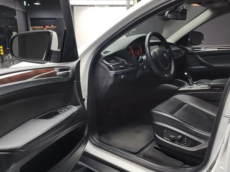 BMW X6 30D - изображение 10