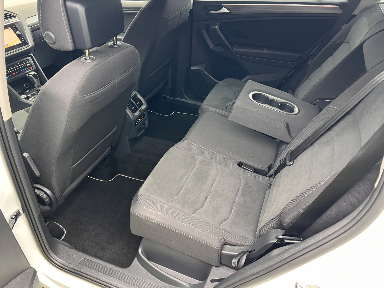 VW Tiguan ELEGANCE/2.0TSI/190K.C./8АТ/ALLSPACE - изображение 10
