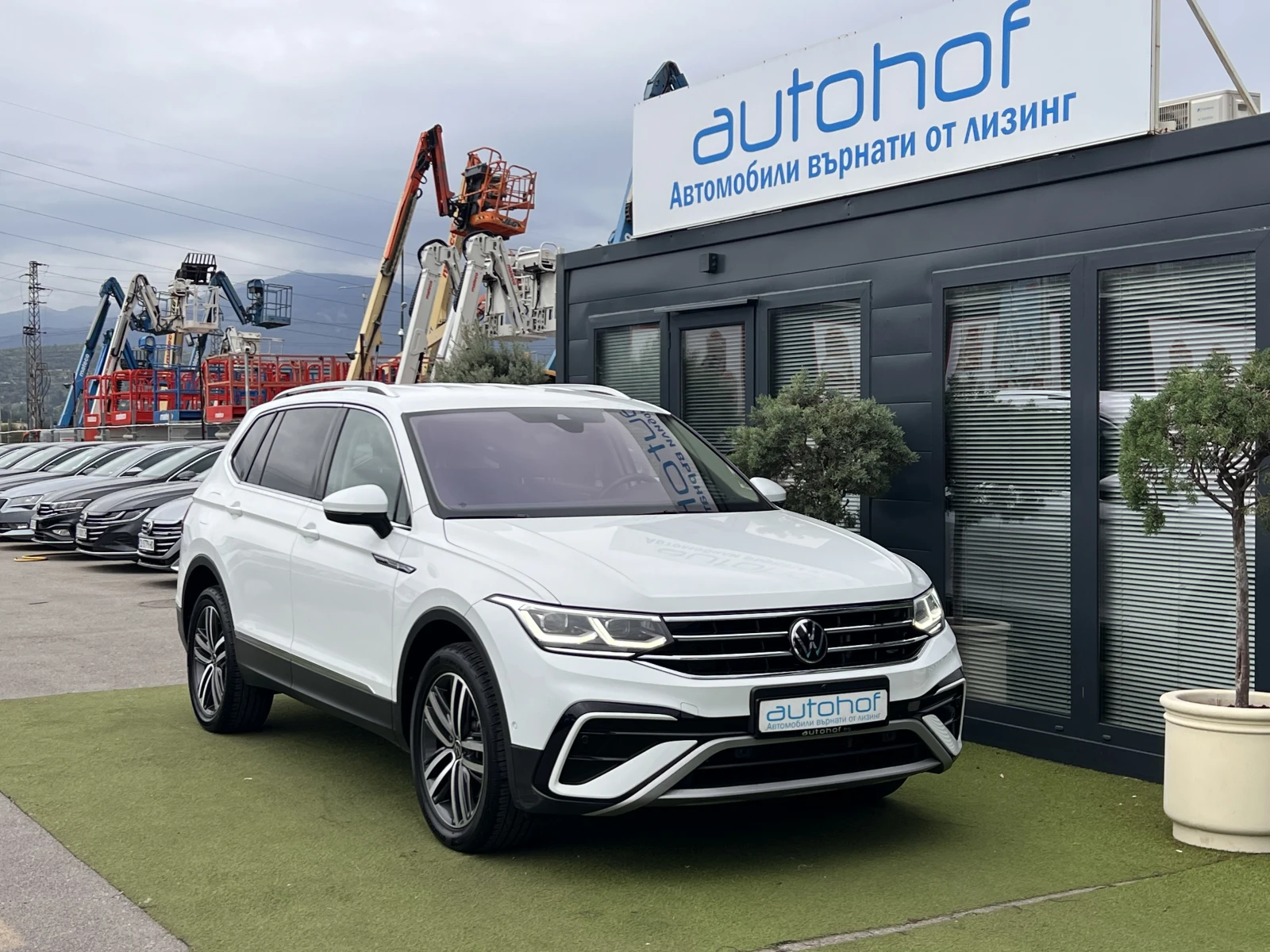 VW Tiguan ELEGANCE/2.0TSI/190K.C./8АТ/ALLSPACE - изображение 6