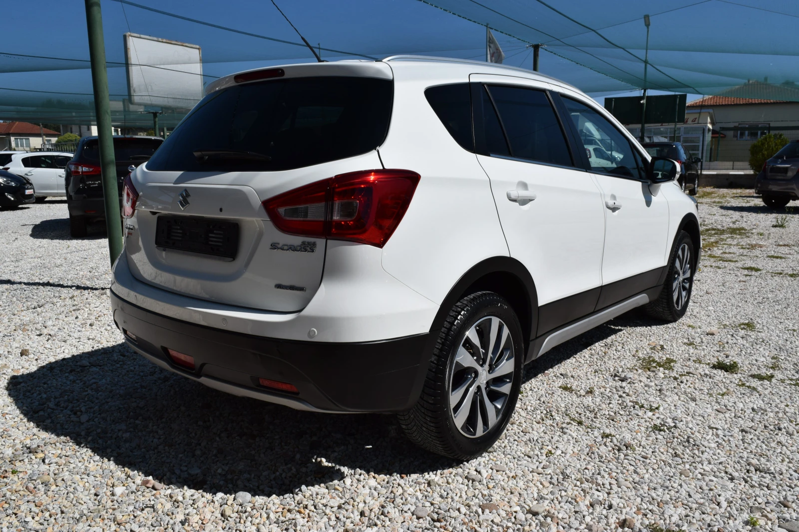 Suzuki SX4 S-Cross 1.6D* 4x4* Keyless* Нави* Камера* Дистроник* Подгр - изображение 7