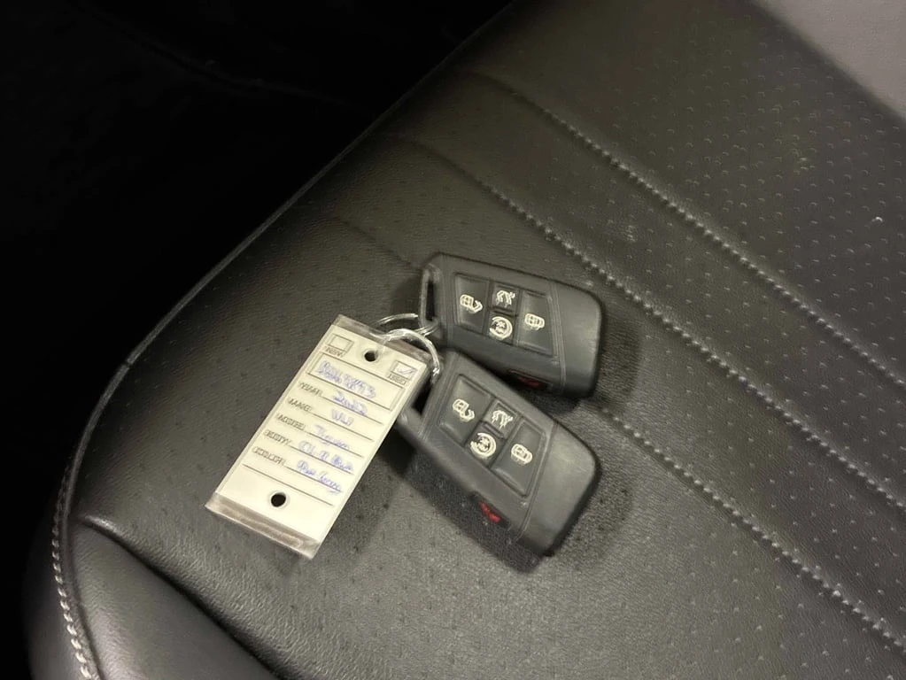 VW Tiguan * Comfortline R Line Black Edition * CARFAX * AWD  | Mobile.bg � ����������� 13