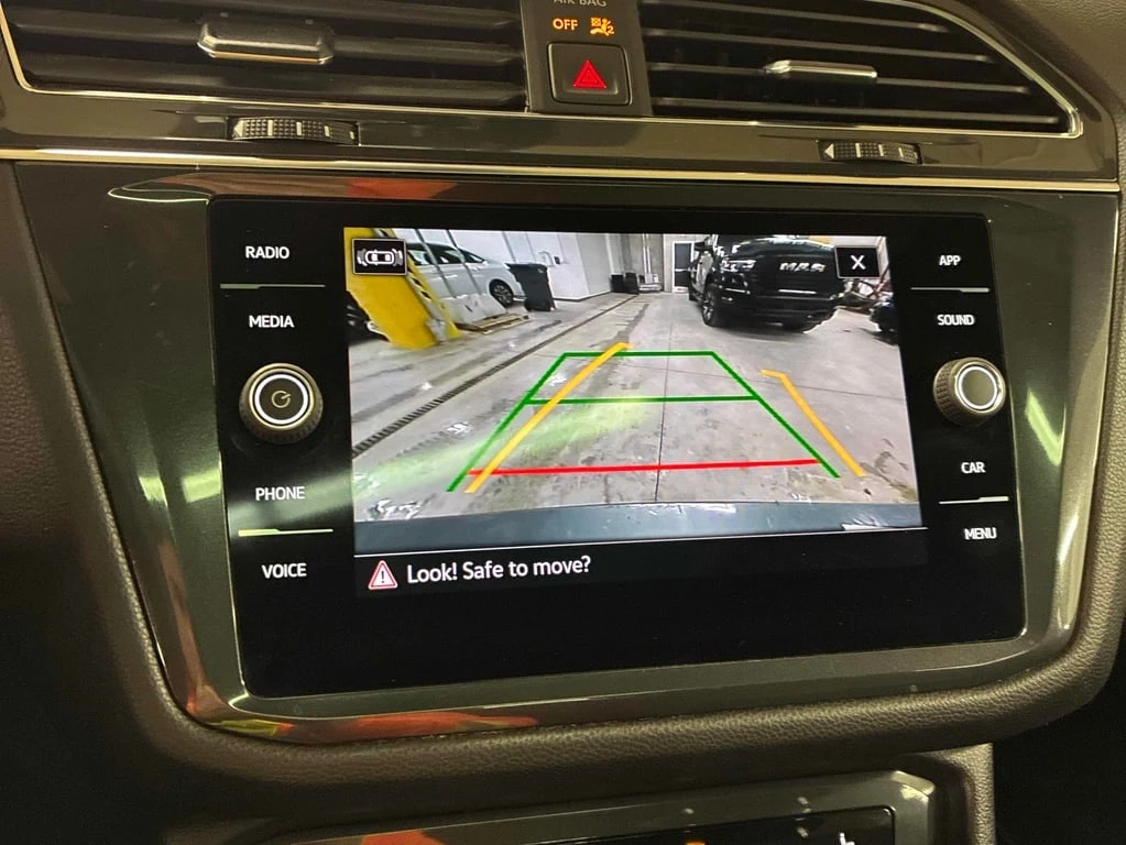 VW Tiguan * Comfortline R Line Black Edition * CARFAX * AWD  | Mobile.bg � ����������� 16