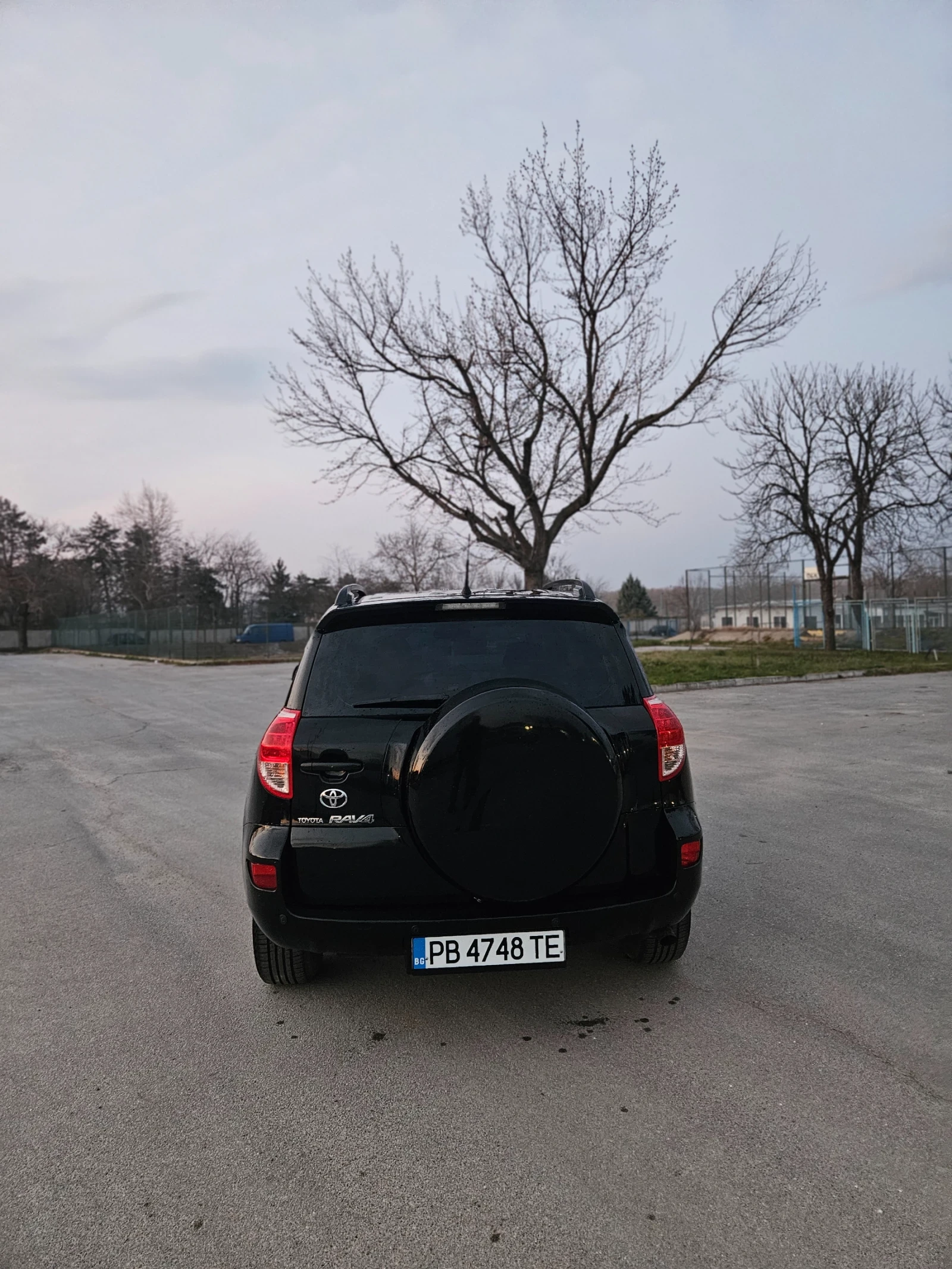 Toyota Rav4, снимка 3 - Автомобили и джипове - 53738303