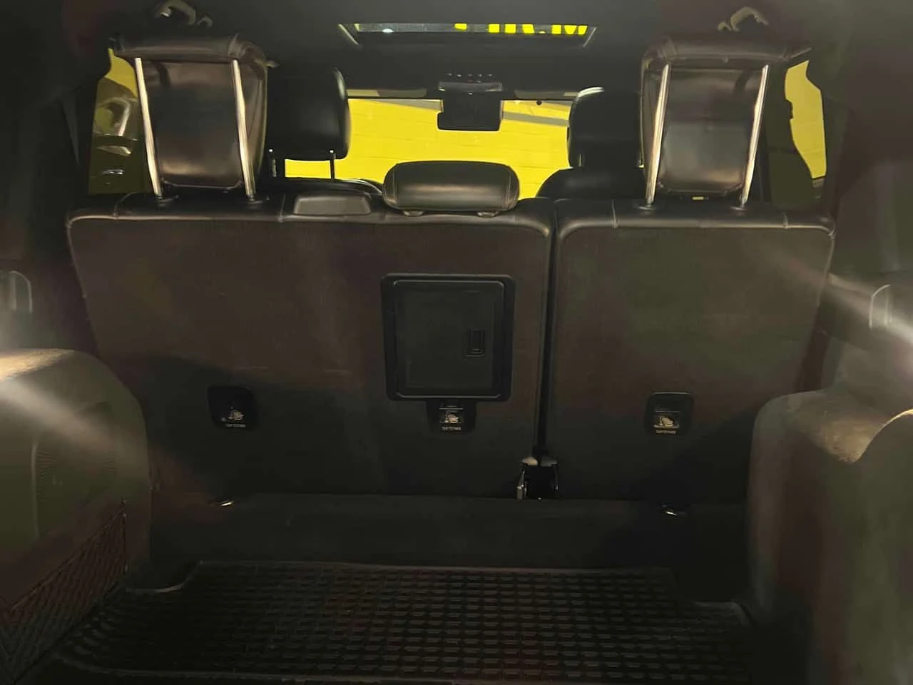 Mercedes-Benz G * AMG 63* МАСАЖ* ДИСТОРНИК* ОБДУХВАНЕ* КАМЕРИ*  , снимка 13 - Автомобили и джипове - 53994635