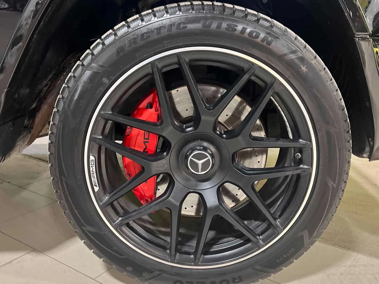 Mercedes-Benz G * AMG 63* МАСАЖ* ДИСТОРНИК* ОБДУХВАНЕ* КАМЕРИ*  , снимка 6 - Автомобили и джипове - 53994635