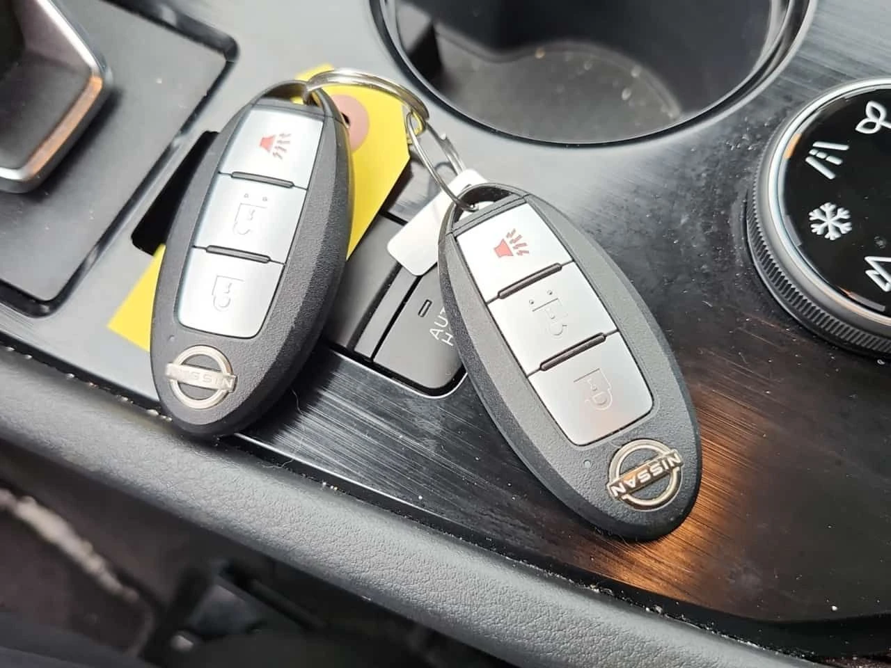 Nissan Rogue * S * CARFAX * 2 ����� * KEYLESS * �������� | Mobile.bg � ����������� 8