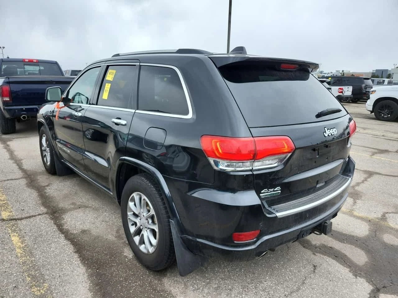 Jeep Grand cherokee * OVERLAND * ДИСТРОНИК* ПАНОРАМА* ОБДУХВАНЕ* , снимка 4 - Автомобили и джипове - 54124202