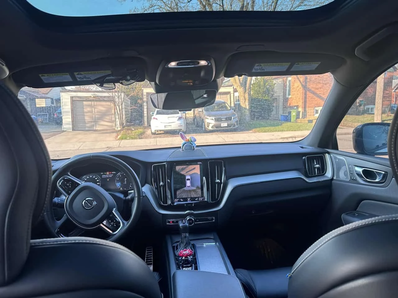 Volvo XC60 * R Design * 360 * ХЕД ЪП * 2 КЛЮЧА, снимка 11 - Автомобили и джипове - 54150682