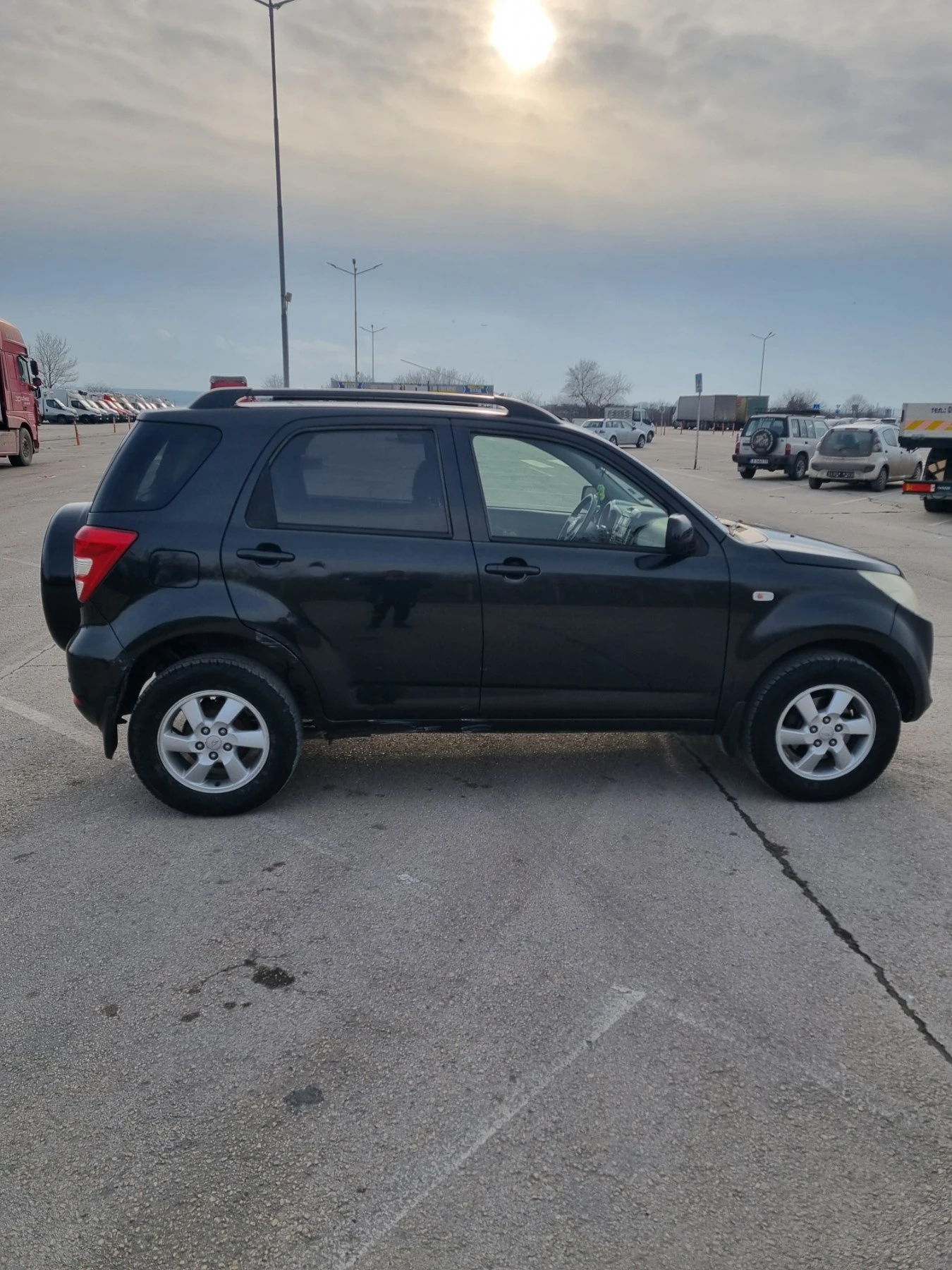 Daihatsu Terios, снимка 2 - Автомобили и джипове - 54360071