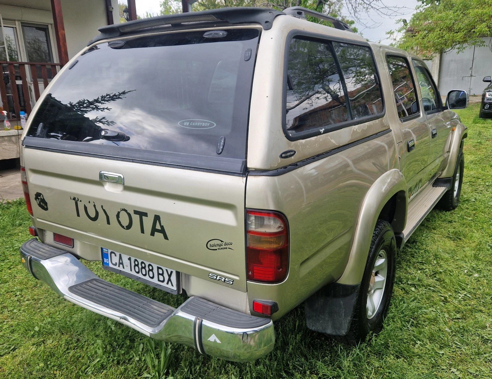 Toyota Hilux 2.5 D4D, снимка 5 - Автомобили и джипове - 54457454