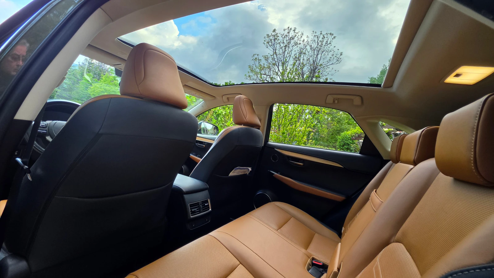 Lexus NX 350h, снимка 8 - Автомобили и джипове - 54628546