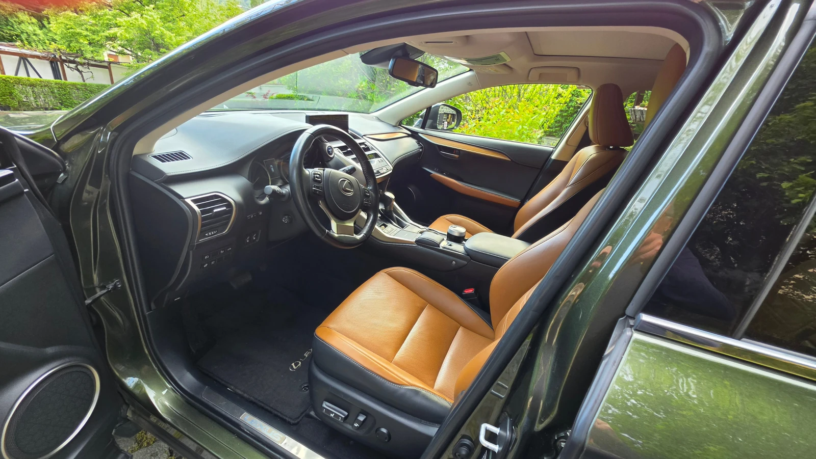 Lexus NX 350h, снимка 6 - Автомобили и джипове - 54628546
