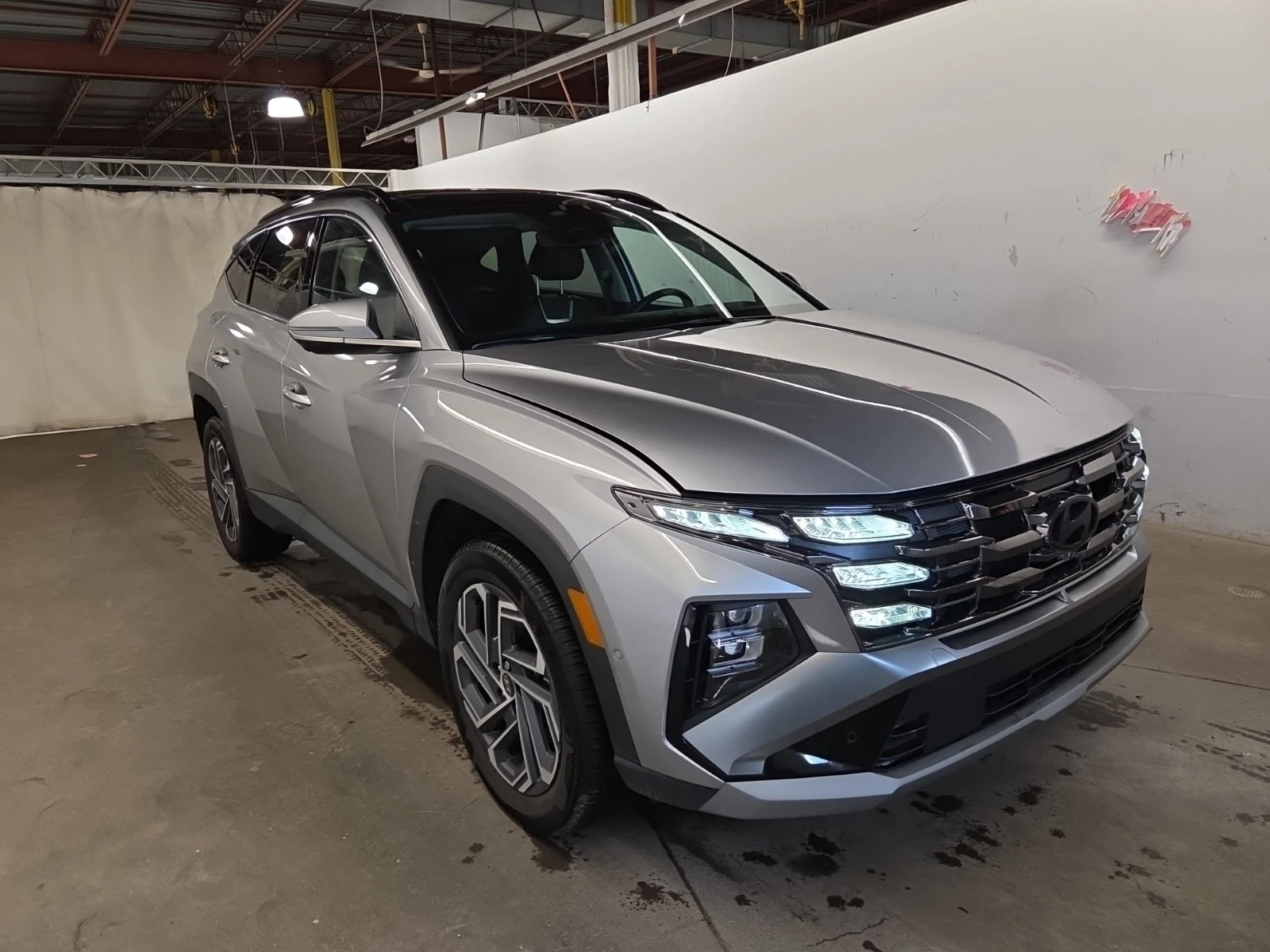 Hyundai Tucson Ultimate | CARFAX | АВТОКРЕДИТ БЕЗ ПЪРВОНАЧАЛНА , снимка 4 - Автомобили и джипове - 56145257