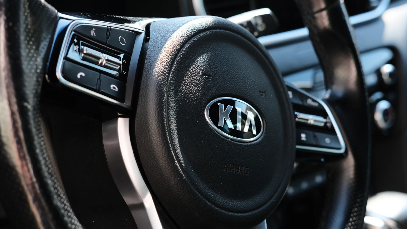 Kia Sportage, снимка 17 - Автомобили и джипове - 56206037
