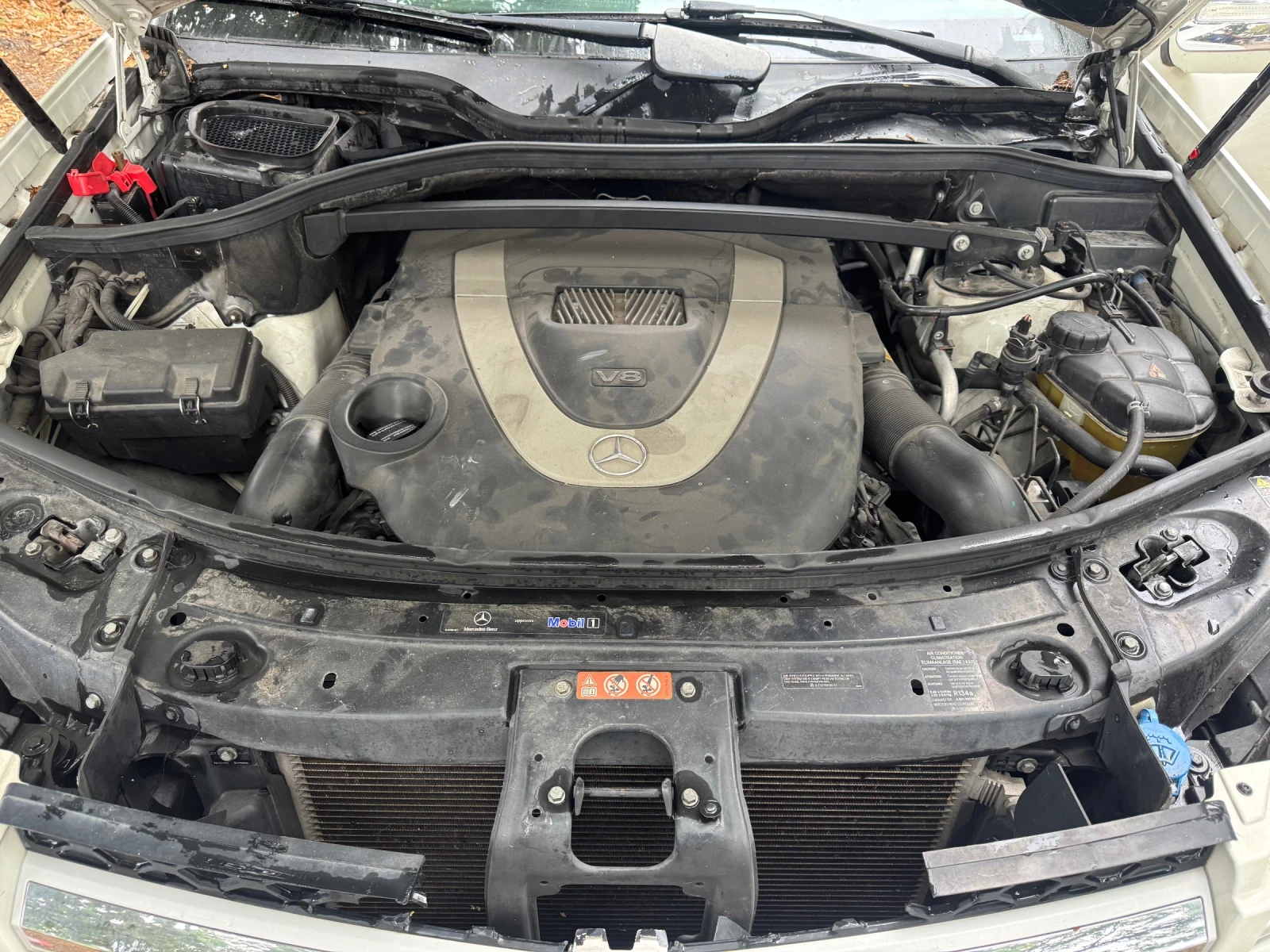 Mercedes-Benz GL 550, снимка 8 - Автомобили и джипове - 56226301