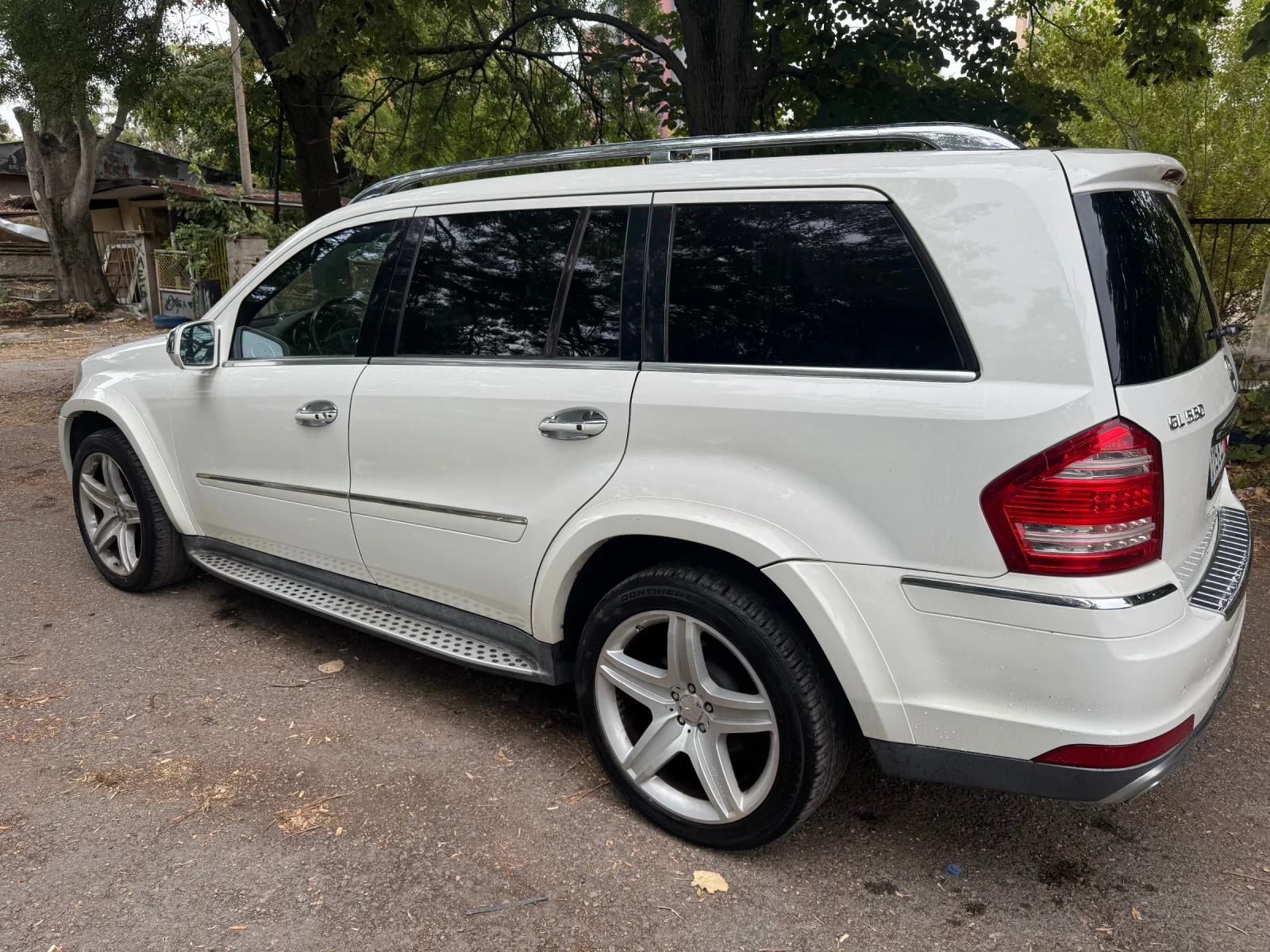 Mercedes-Benz GL 550, снимка 6 - Автомобили и джипове - 56226301