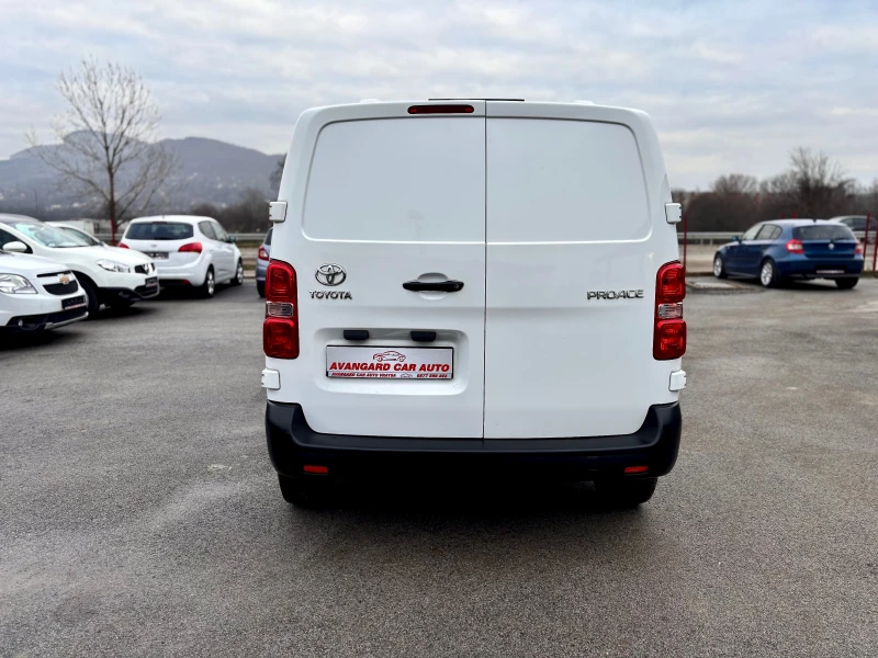 Toyota Proace, снимка 8 - Бусове и автобуси - 53494036