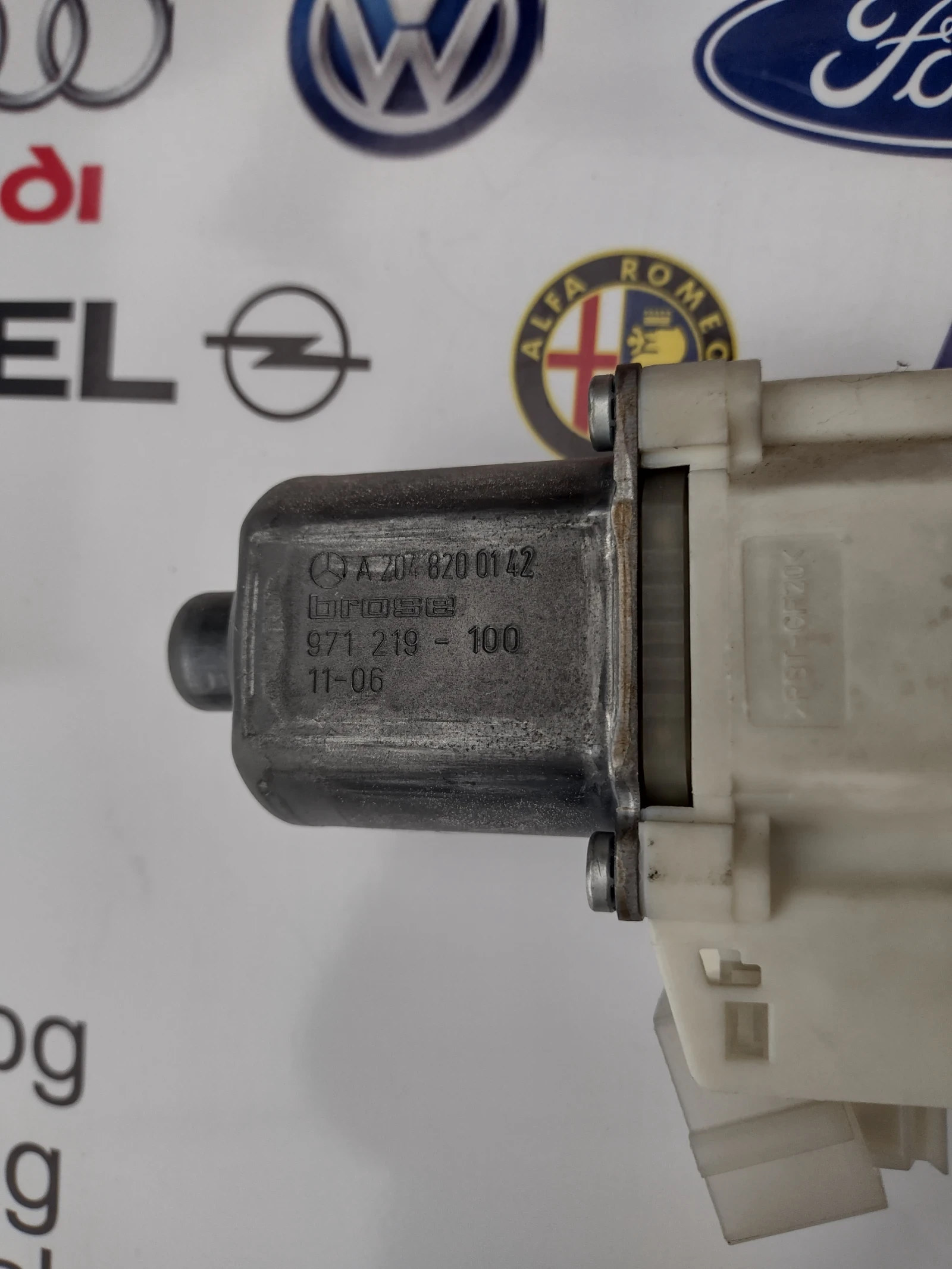 A2048200142       Mercedes-Benz C-Class W204 0130822503 | Mobile.bg   3