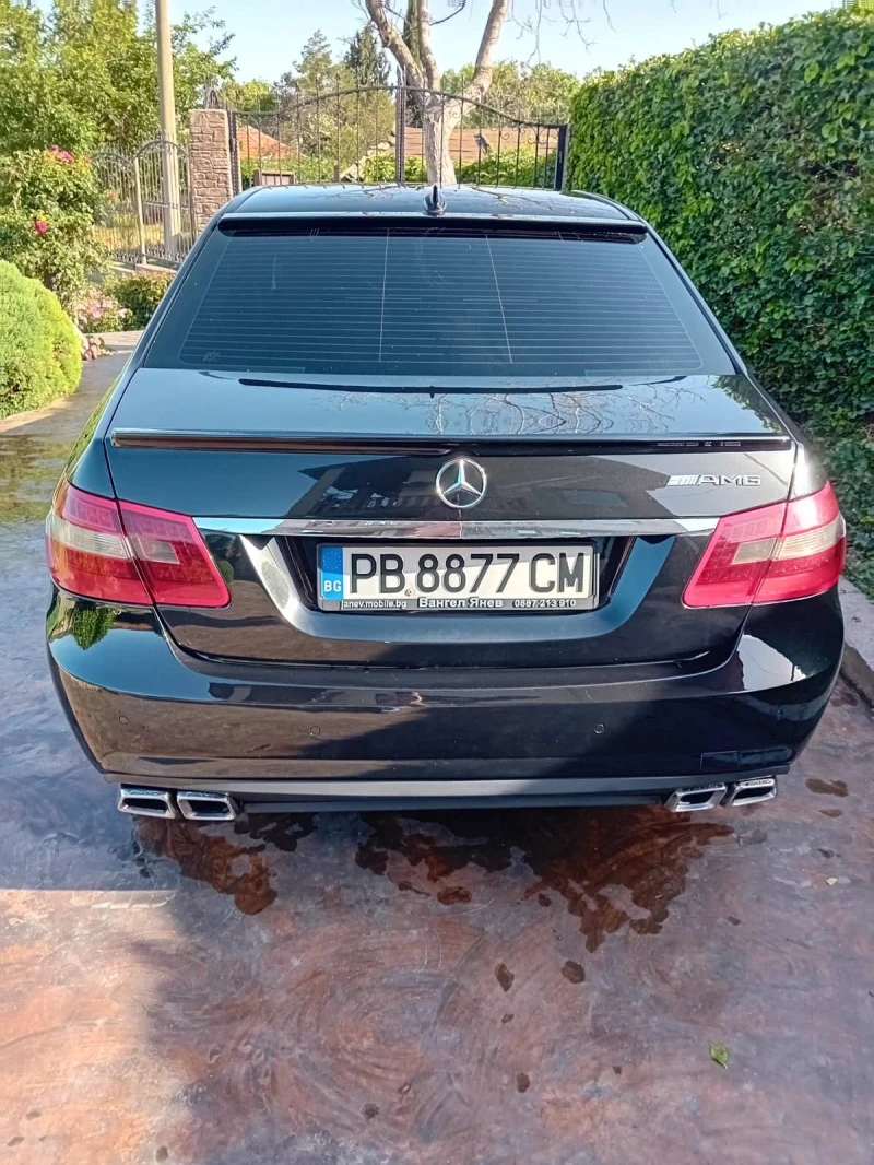 Mercedes-Benz E 220, снимка 3 - Автомобили и джипове - 46943424