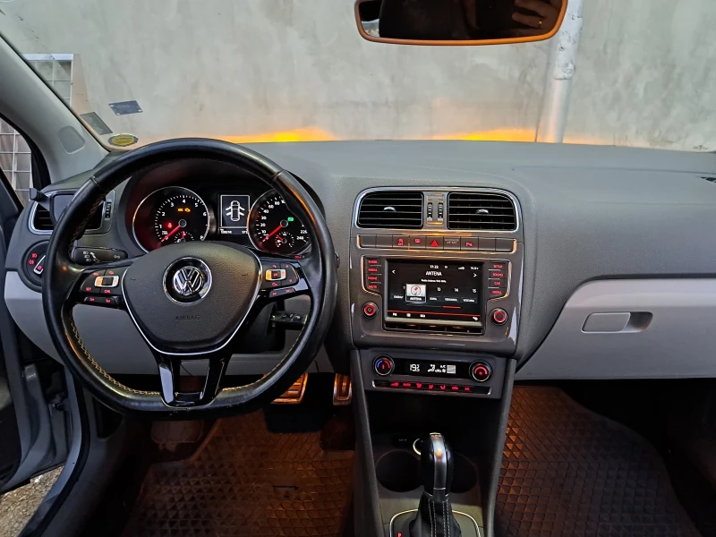 VW Polo Fresh, снимка 10 - Автомобили и джипове - 47951633