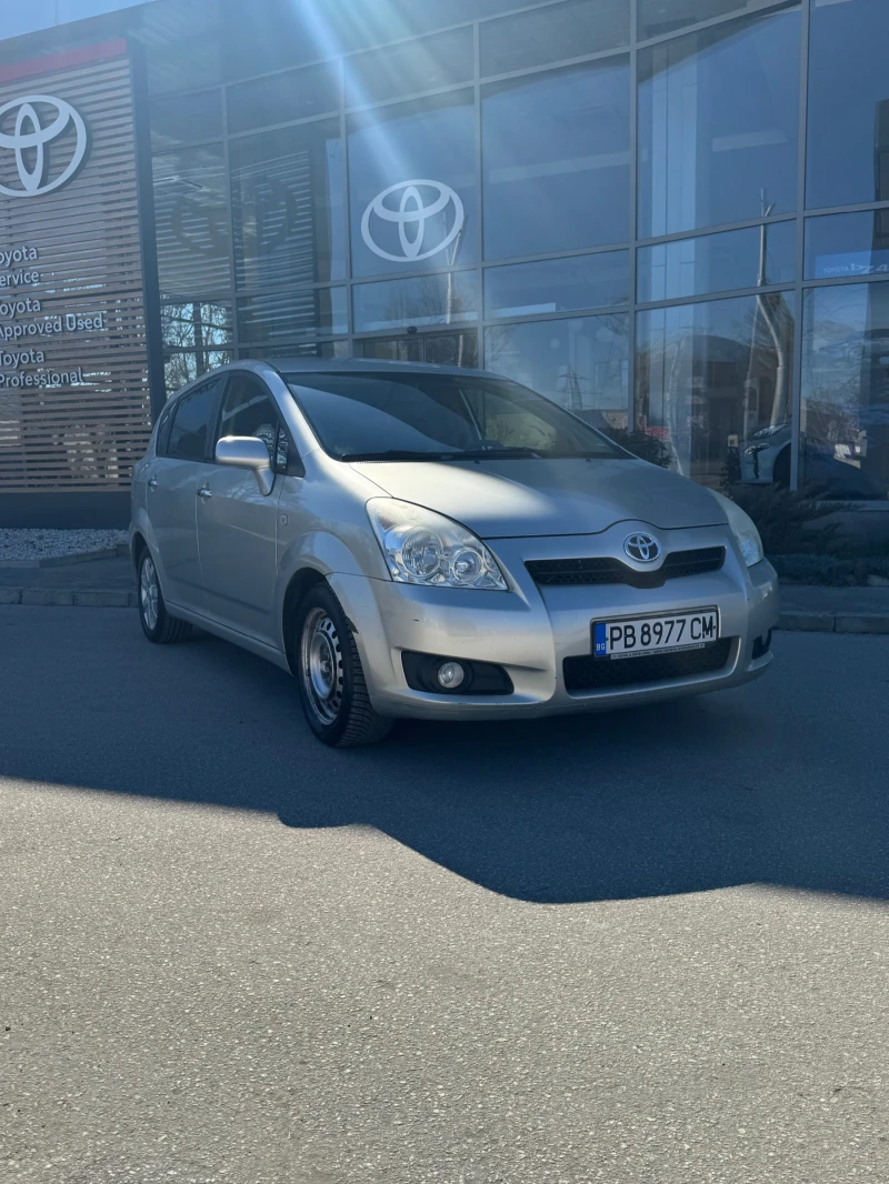 Toyota Corolla verso 2.0 D4D , снимка 3 - Автомобили и джипове - 49422872