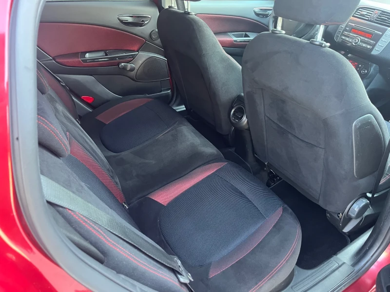 Fiat Bravo 1.4TI-150k.c. КЛИМАТРОНИК, снимка 14 - Автомобили и джипове - 50557604