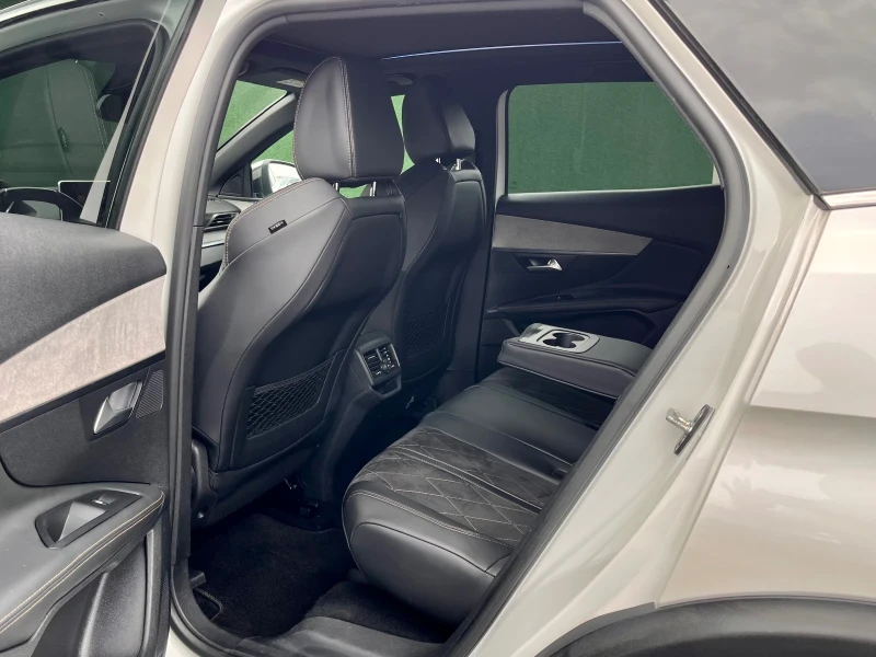 Peugeot 3008 2.0BlueHD GT OffRoad LaserLED Панорама KeyLessGO, снимка 7 - Автомобили и джипове - 52483807