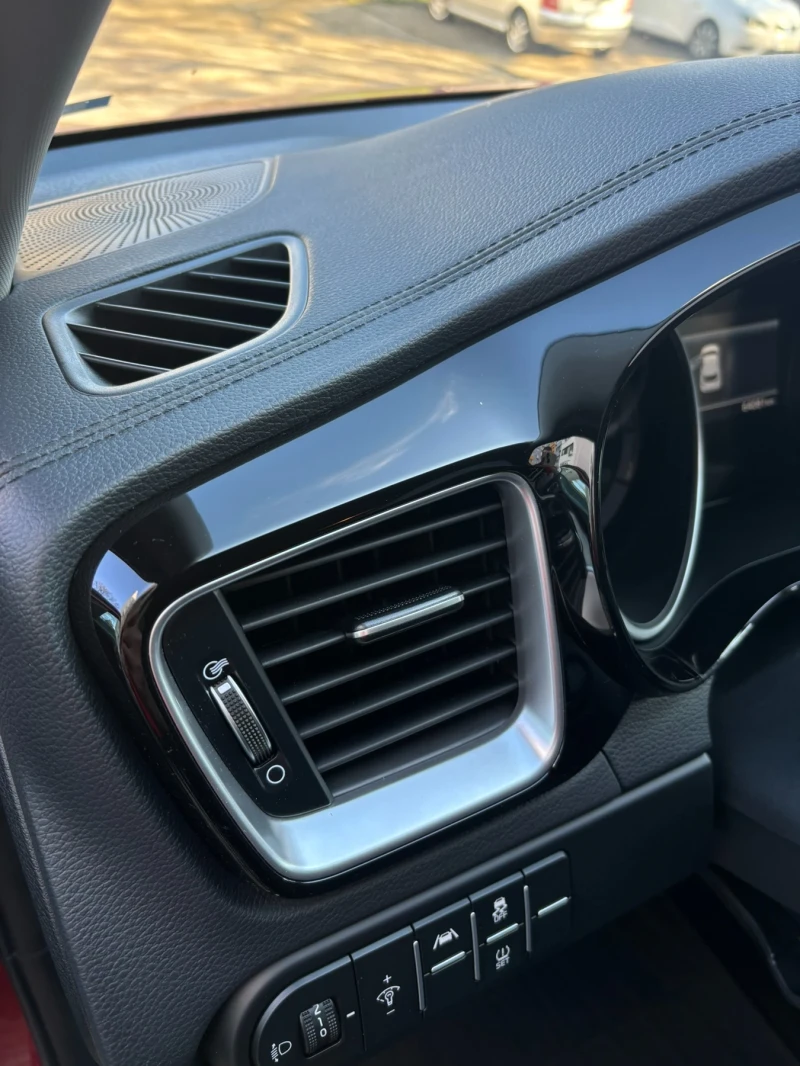 Kia XCeed, снимка 10 - Автомобили и джипове - 52661024