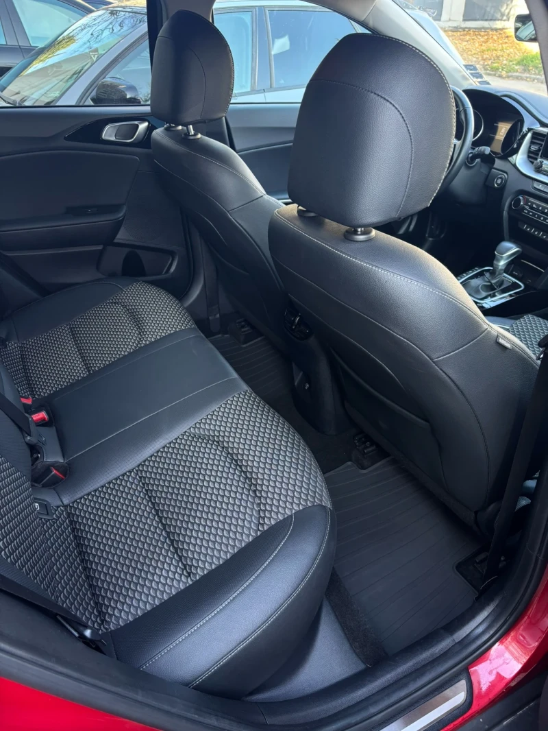 Kia XCeed, снимка 12 - Автомобили и джипове - 52661024