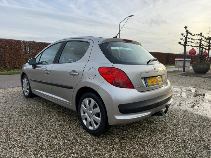 Peugeot 207 1.6 109, снимка 3 - Автомобили и джипове - 53086030