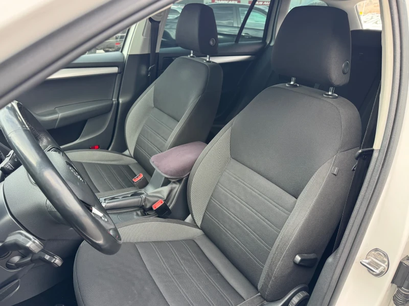 Skoda Octavia TDi / LED / DSG / Smartlink, снимка 6 - Автомобили и джипове - 53126556