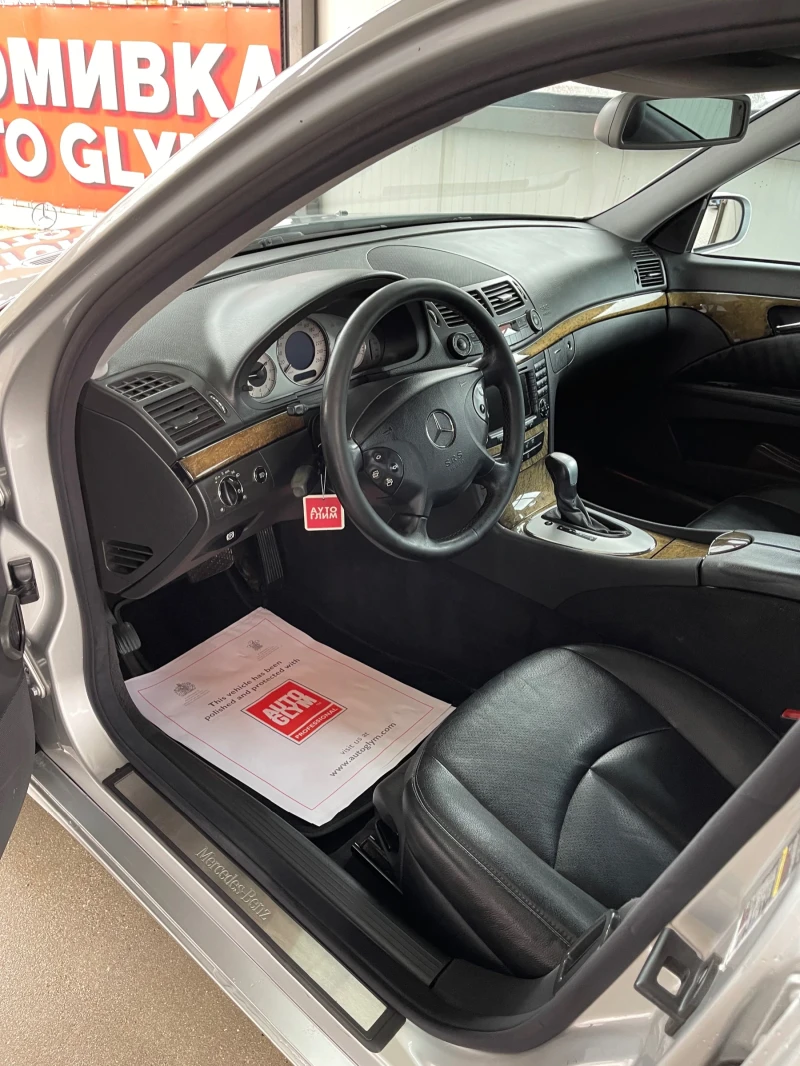 Mercedes-Benz E 320, снимка 10 - Автомобили и джипове - 53185002