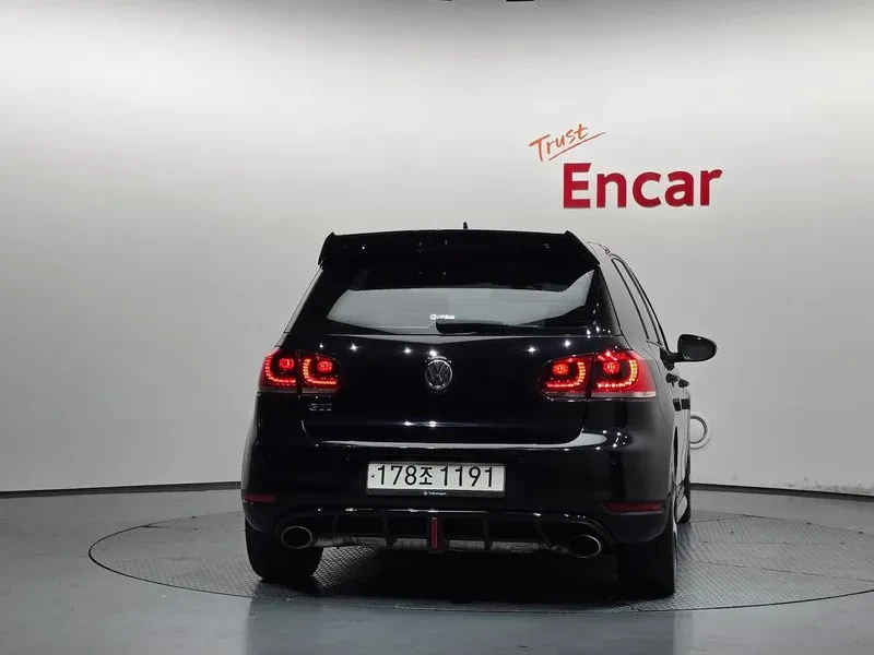 VW Golf 2.0 Gti, снимка 4 - Автомобили и джипове - 55748726