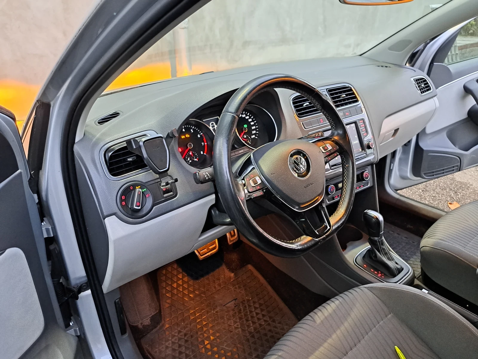 VW Polo Fresh | Mobile.bg   11