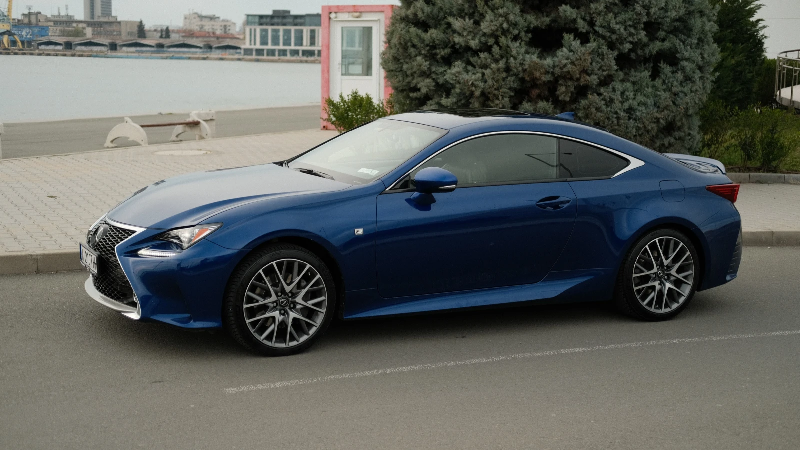 Lexus RC 350 F-Sport AWD  - изображение 4