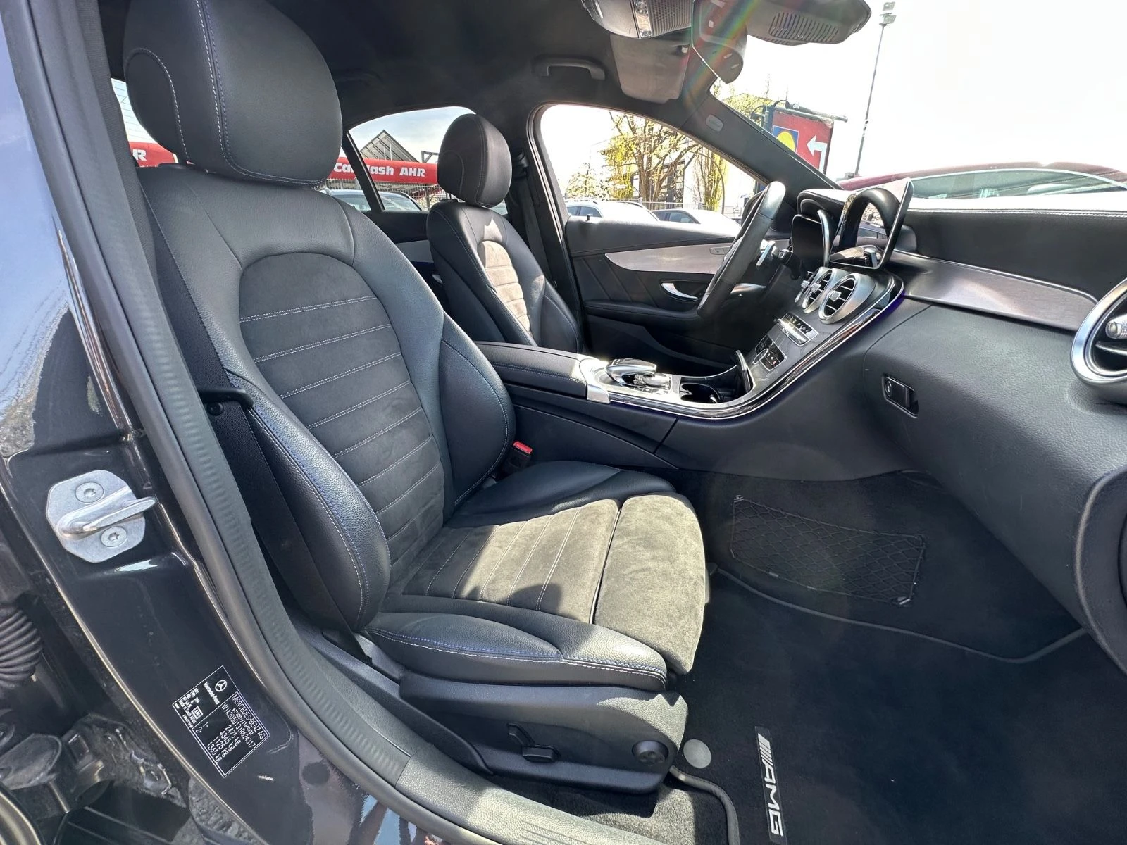 Mercedes-Benz C 300 AMG/313HP/NAVI/LED/NIGHT/DISTR-PLUS/360/426v | Mobile.bg   13