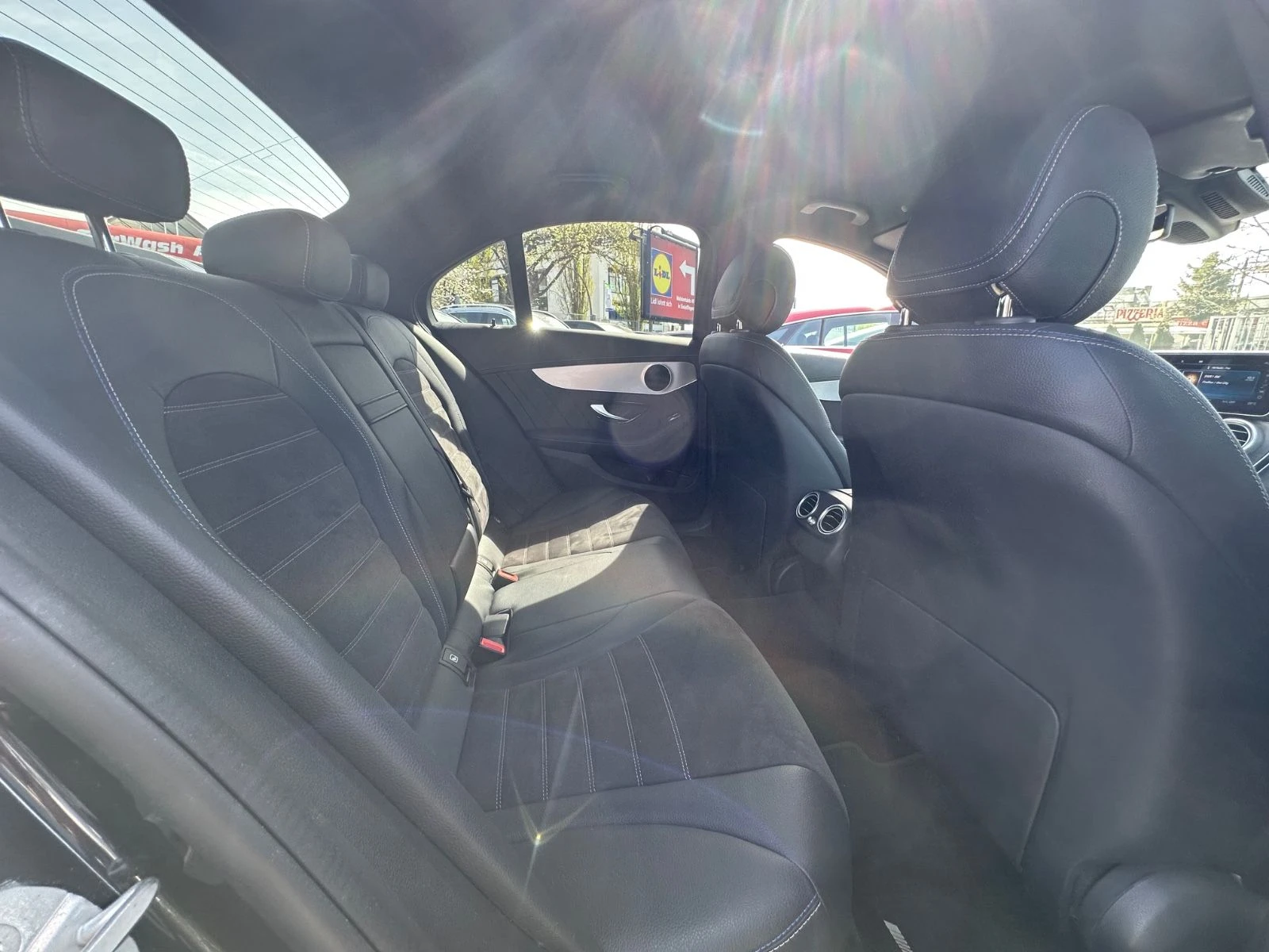 Mercedes-Benz C 300 AMG/313HP/NAVI/LED/NIGHT/DISTR-PLUS/360/426v | Mobile.bg   14