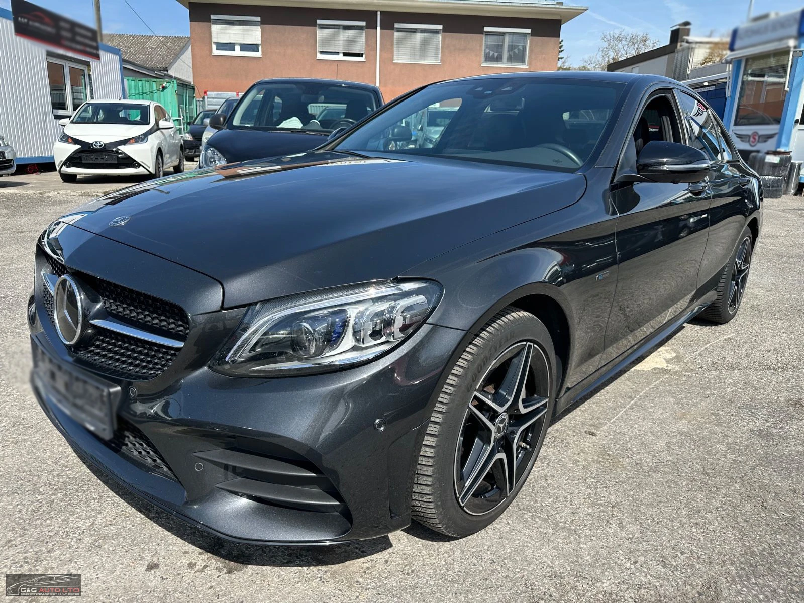 Mercedes-Benz C 300 AMG/313HP/NAVI/LED/NIGHT/DISTR-PLUS/360/426v | Mobile.bg   1