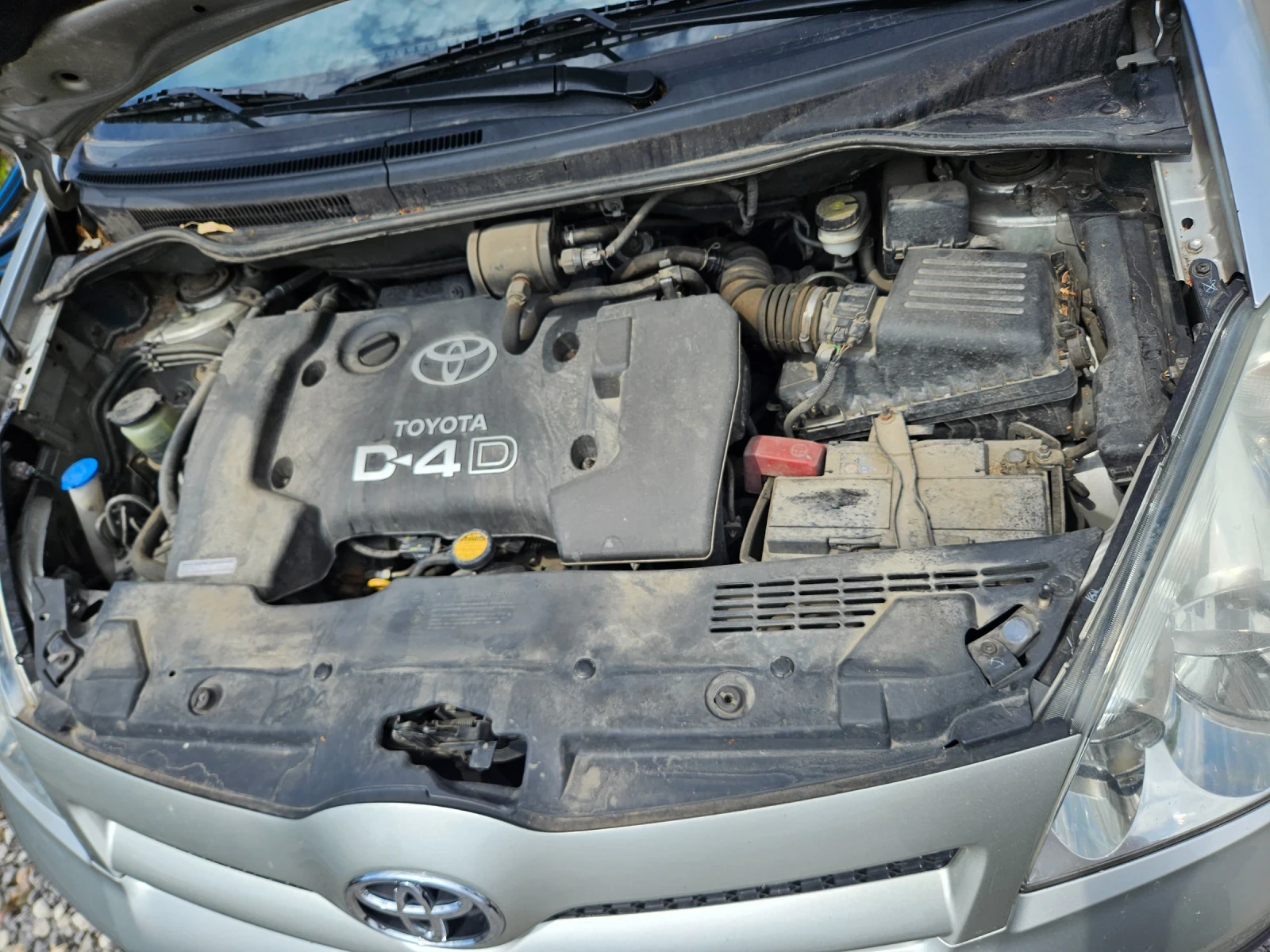 Toyota Verso D4D 7 МЕСТА - изображение 10