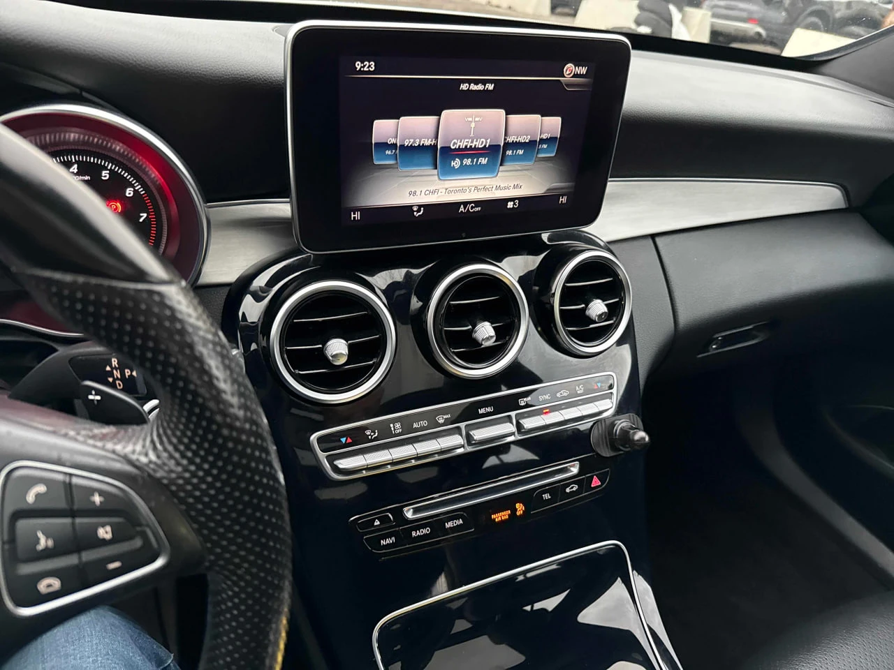 Mercedes-Benz C 300 *  *    *   *  | Mobile.bg   9