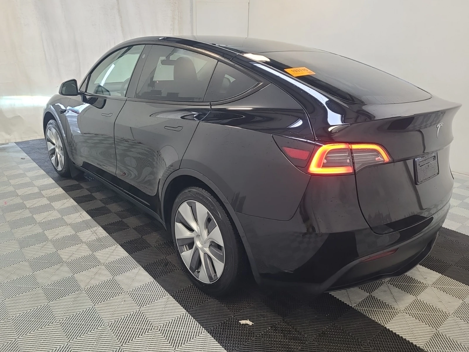 Tesla Model Y * CARFAX * БЕЗ ПЪРВОНАЧАЛНА ВНОСКА - изображение 6