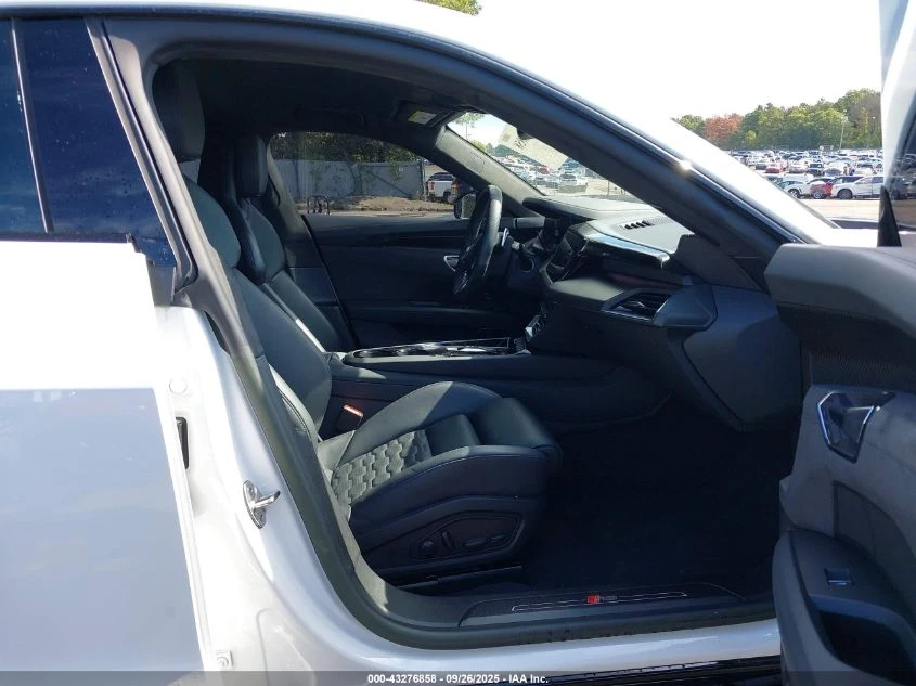 Audi E-Tron GT RS E-TRON GT QUATTRO | Mobile.bg   10