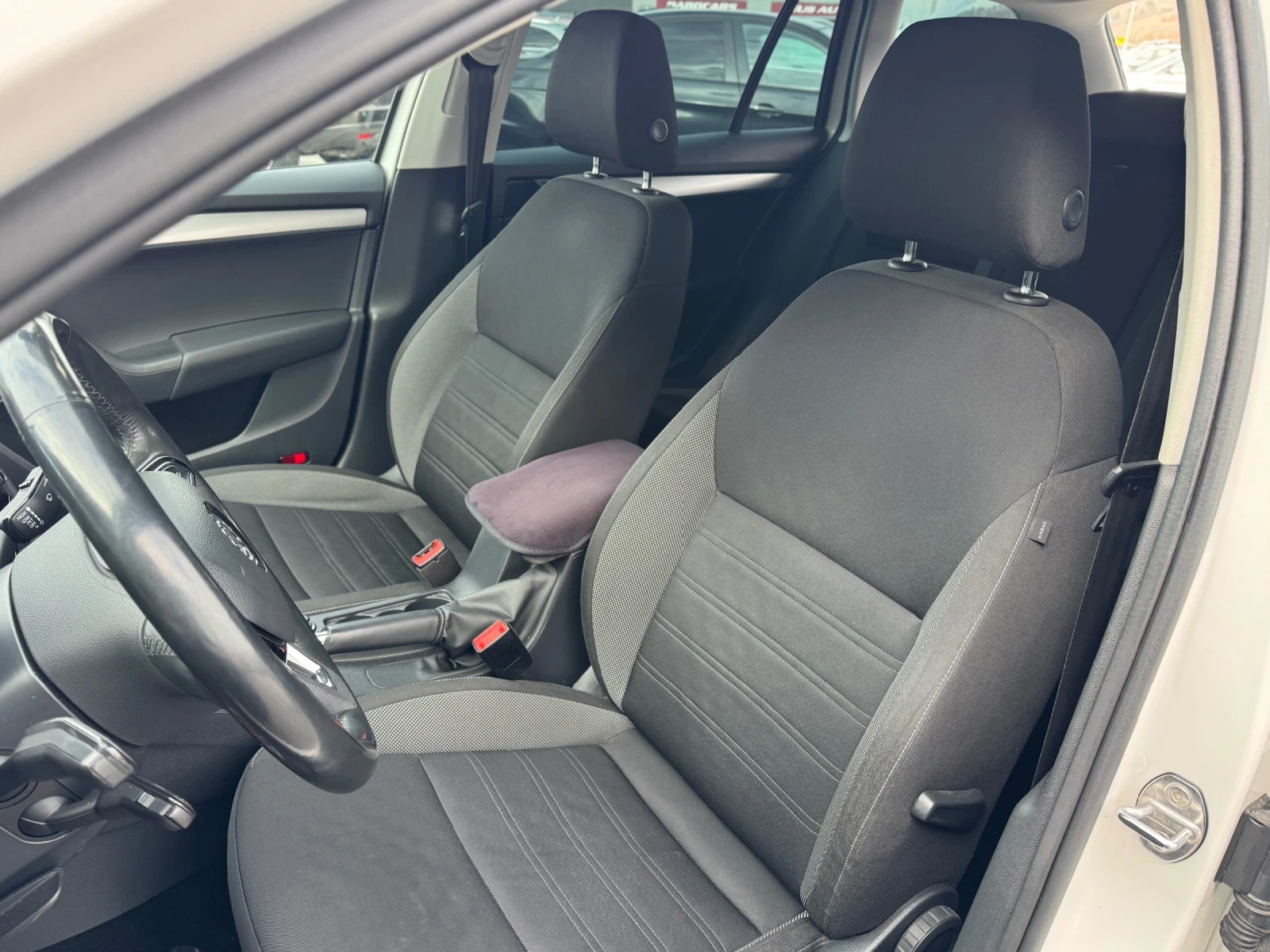 Skoda Octavia TDi / LED / DSG / Smartlink - изображение 6