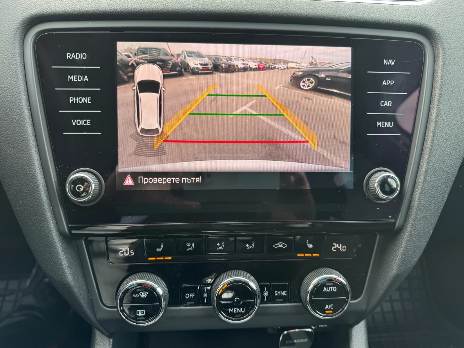 Skoda Octavia TDi / LED / DSG / Smartlink - изображение 9