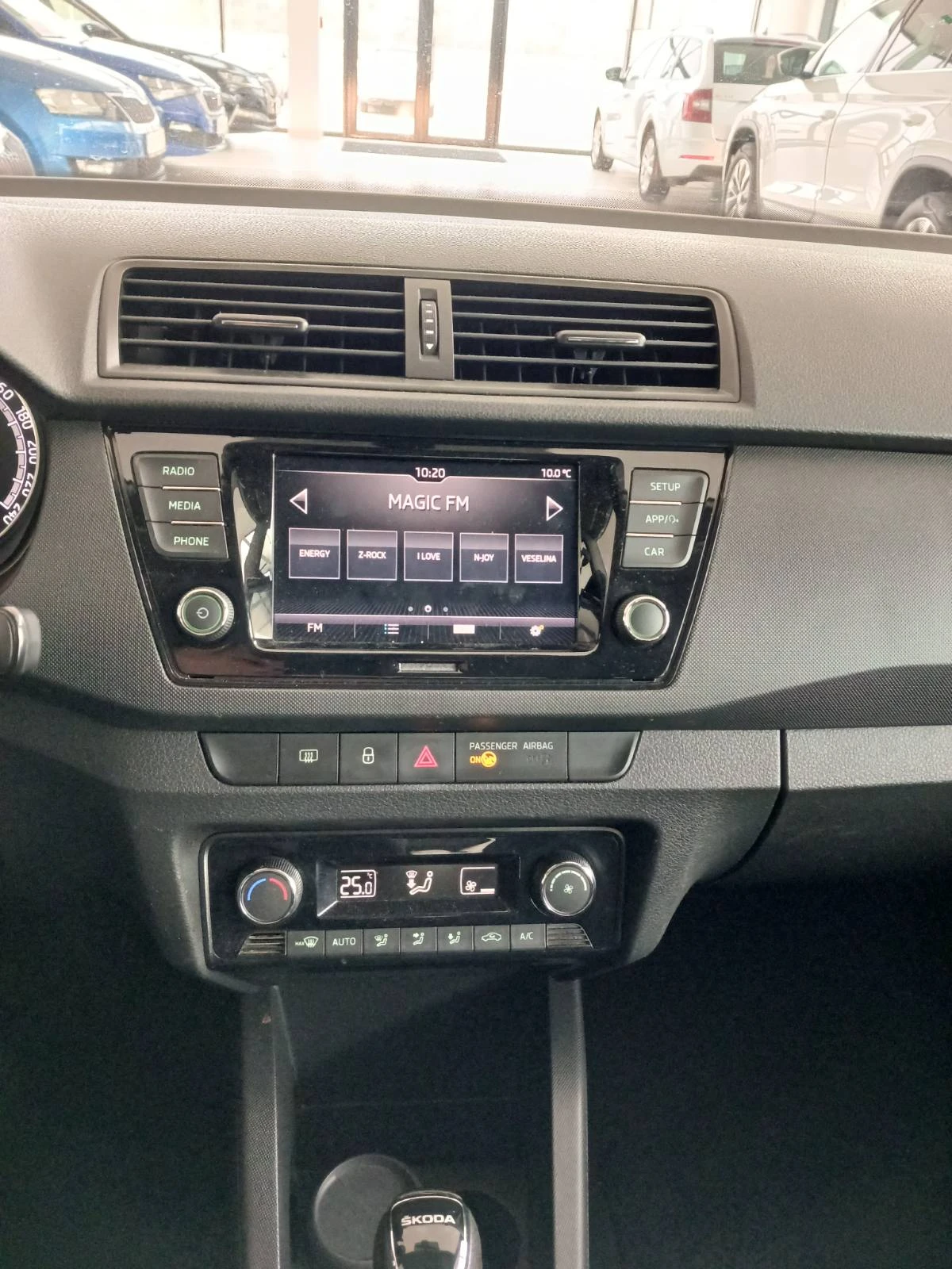 Skoda Fabia Estate BUSINESS 1, 0 TSI 95 к.с. Автоматик - изображение 10