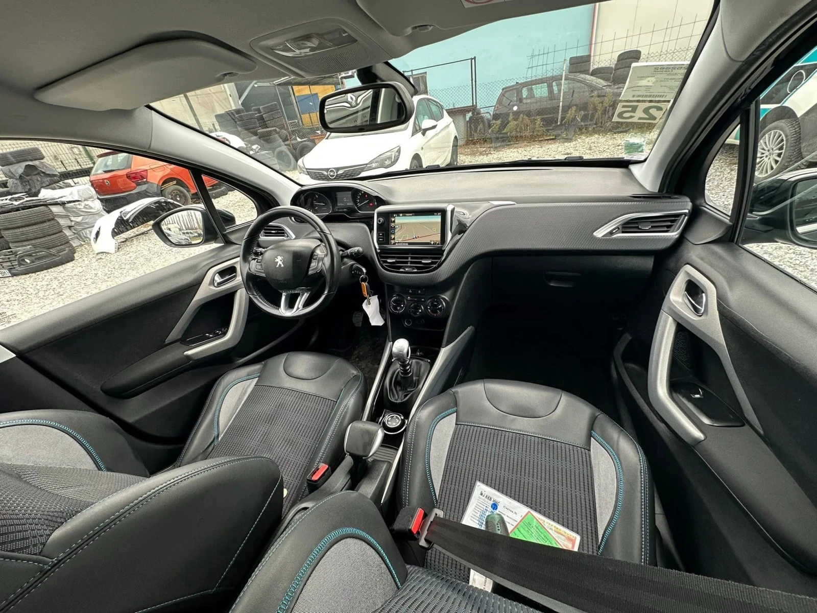 Peugeot 2008 1.6 HDI Urban Cross - изображение 9